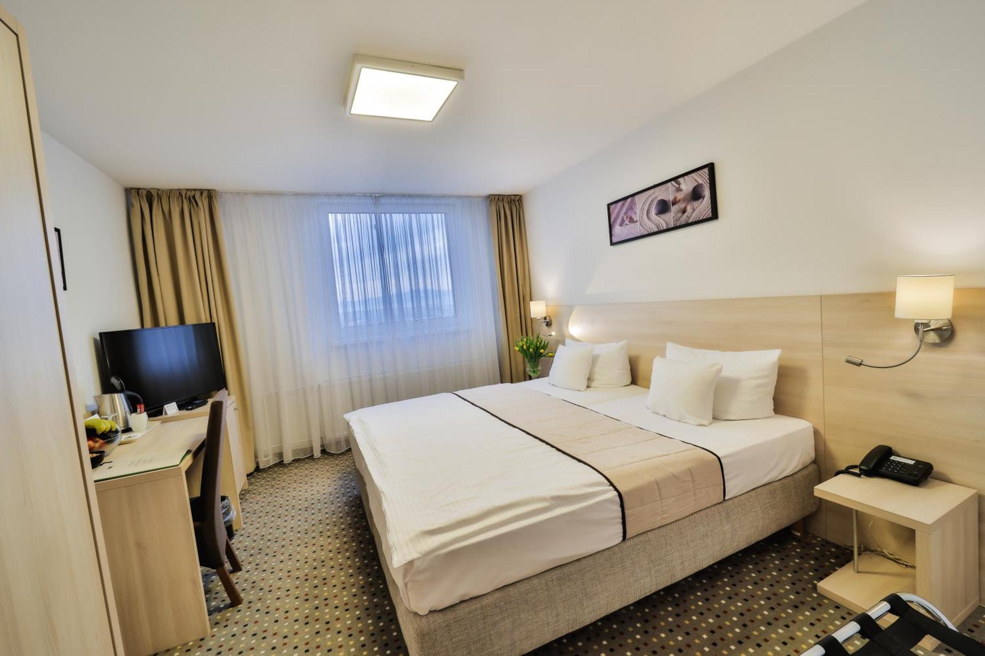 Hotel Metropol Spišská Nová Ves エクステリア 写真