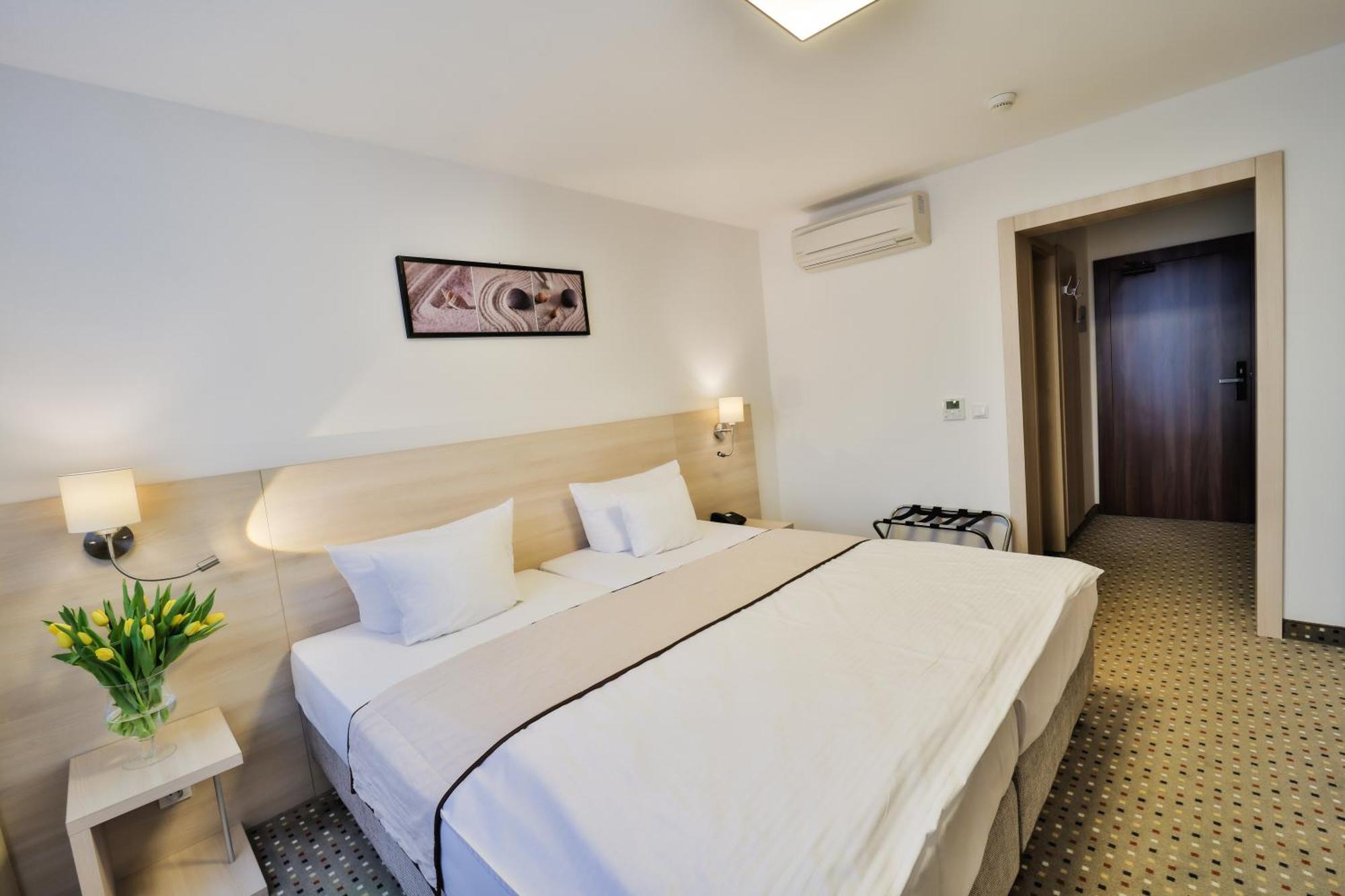 Hotel Metropol Spišská Nová Ves エクステリア 写真
