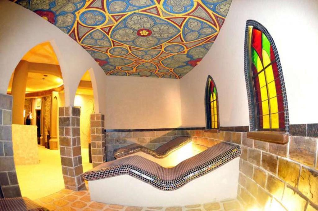 Hotel Metropol Spišská Nová Ves エクステリア 写真
