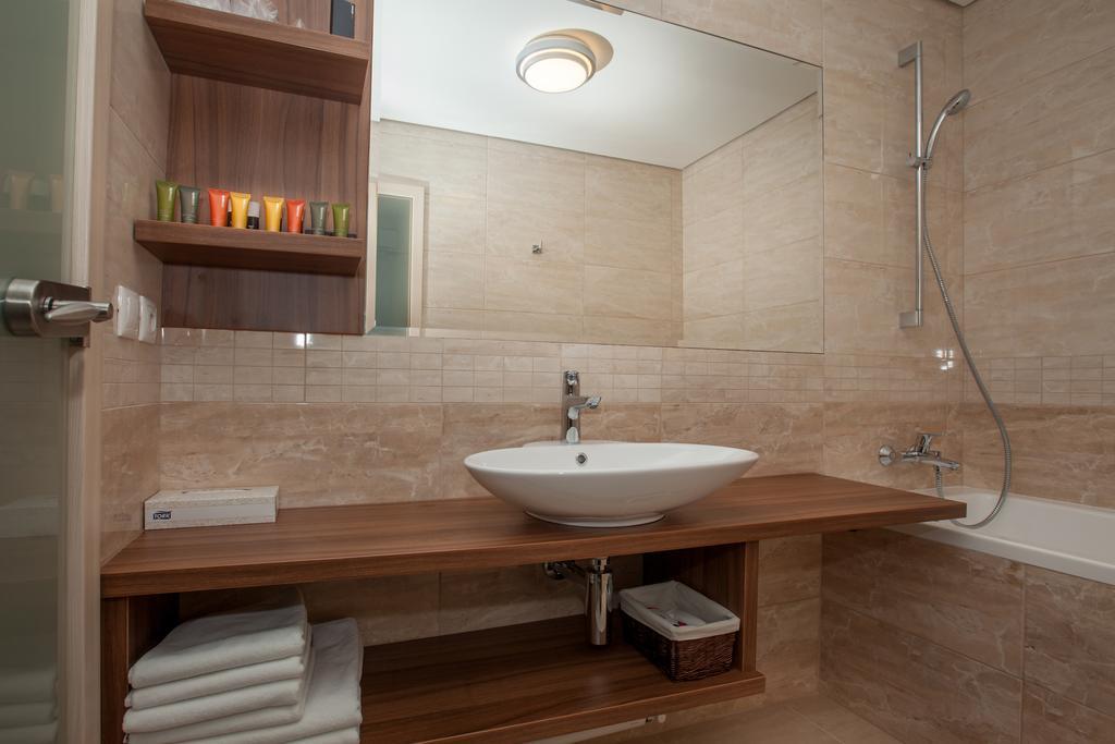 Hotel Metropol Spišská Nová Ves エクステリア 写真