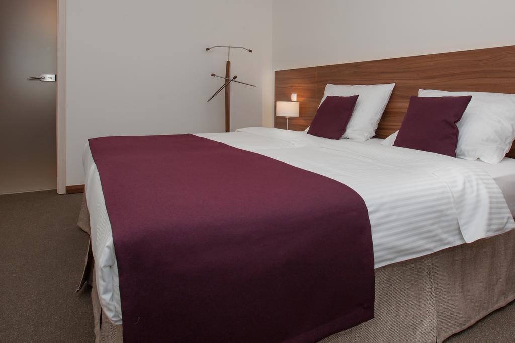 Hotel Metropol Spišská Nová Ves エクステリア 写真