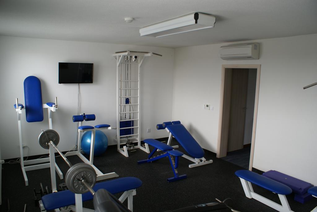 Hotel Metropol Spišská Nová Ves エクステリア 写真